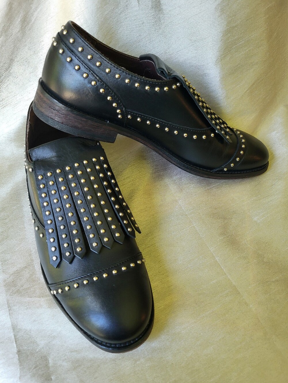 Boemos 8957 Italian Leather Studded Kiltie Loafers - Size 39 (US Women's 8/8.5)